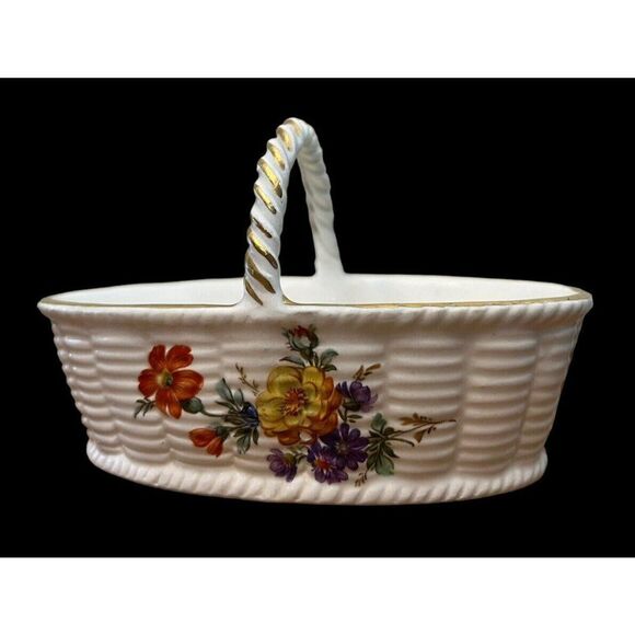 Small Porcelain Basket Floral Handle Gold Trim Mottahedeh Design Italy  Vtg - Picture 1 of 6